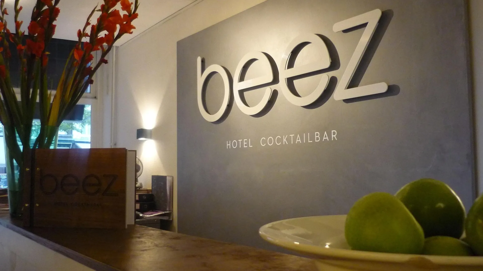 **  Hotel Beez Маастрихт Нидерланды